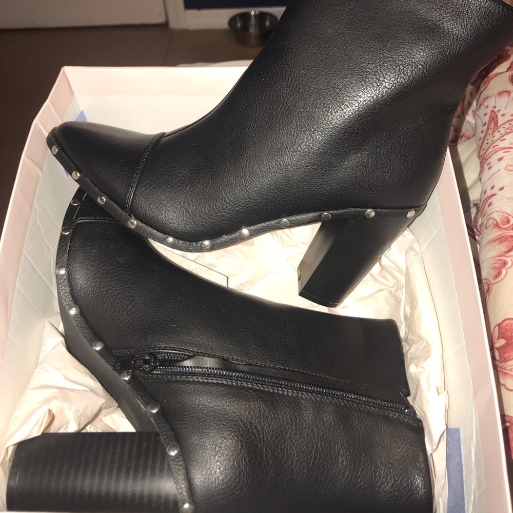 Black ankle booties